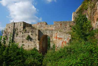 Ünye Kalesi Kaya Mezarı-Ünye/Ordu